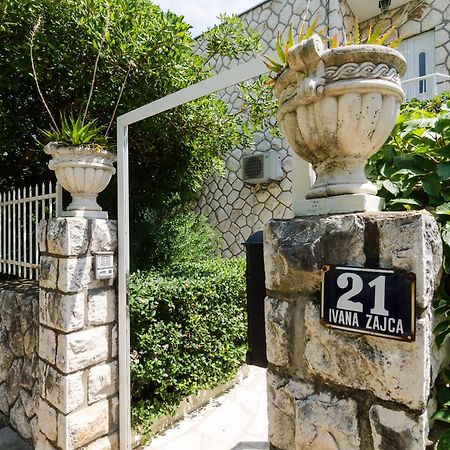 Wisteria Apartment Дубровник Экстерьер фото