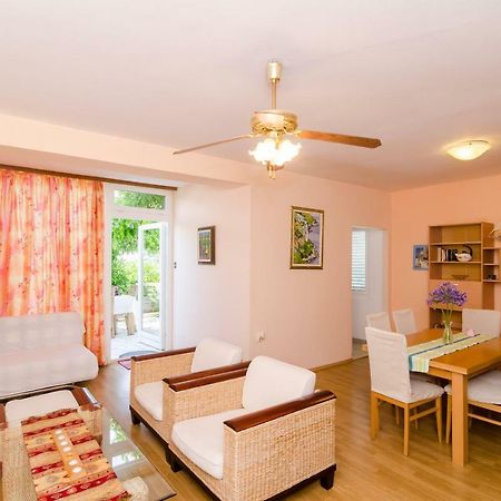 Wisteria Apartment Дубровник Экстерьер фото