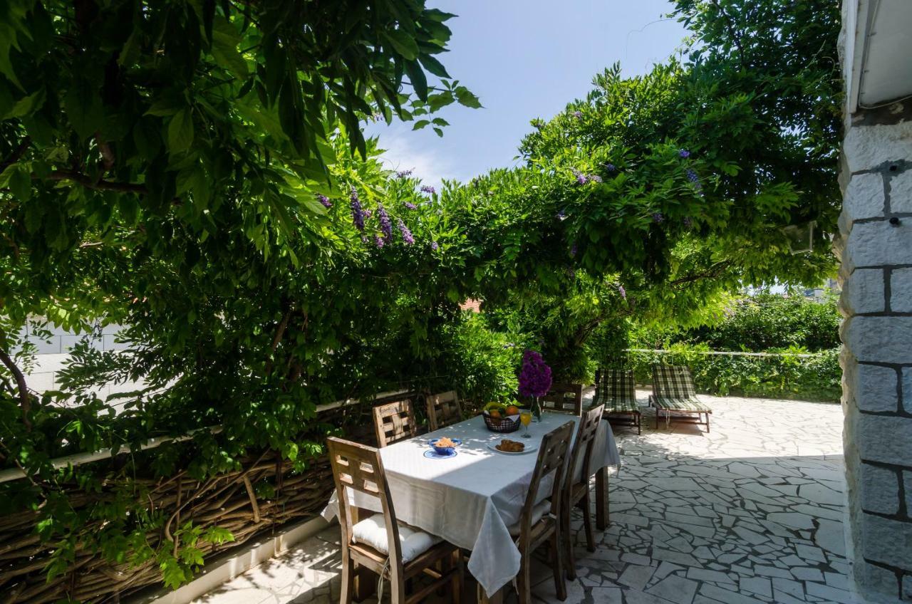 Wisteria Apartment Дубровник Экстерьер фото