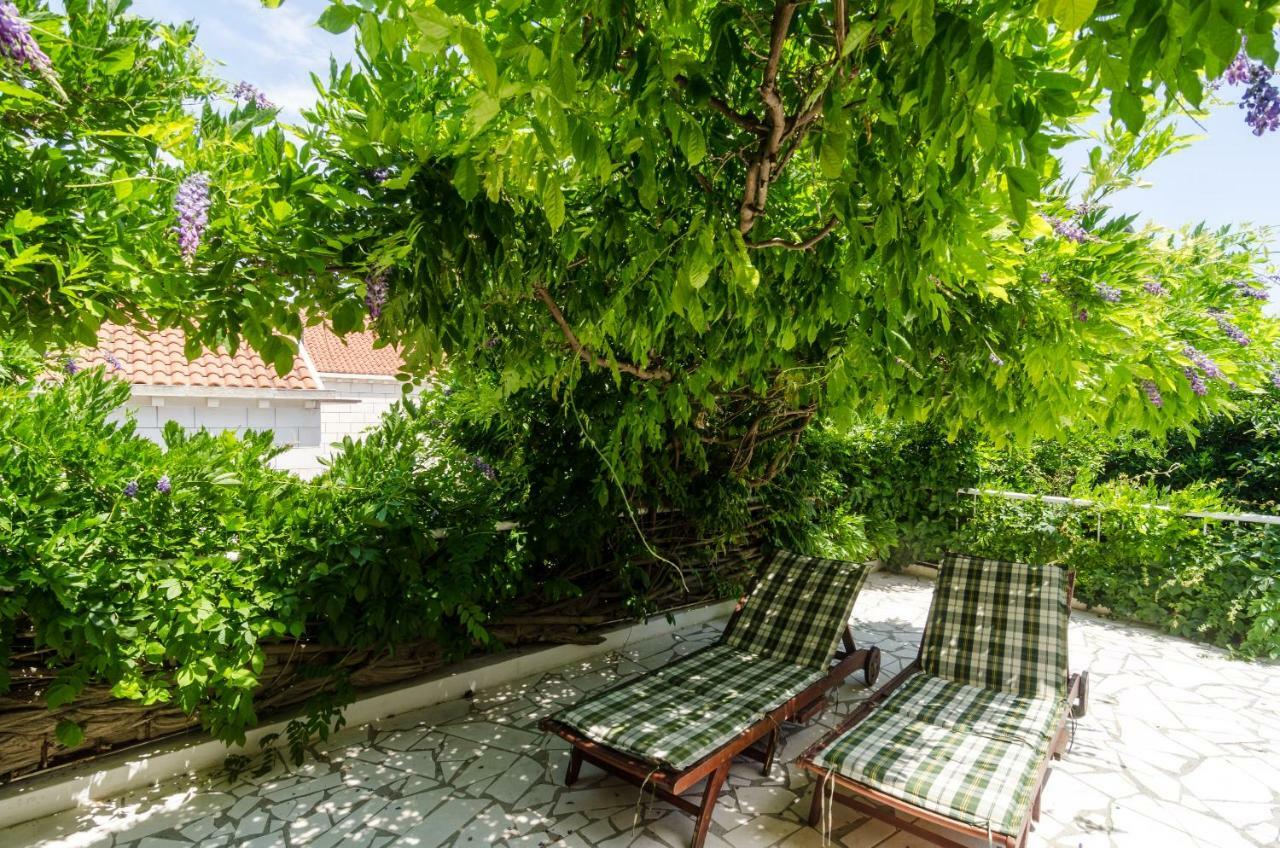 Wisteria Apartment Дубровник Экстерьер фото
