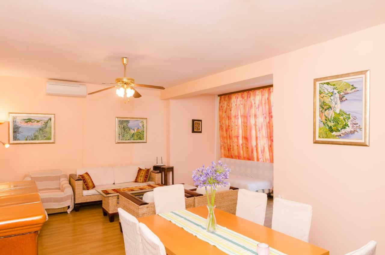 Wisteria Apartment Дубровник Экстерьер фото