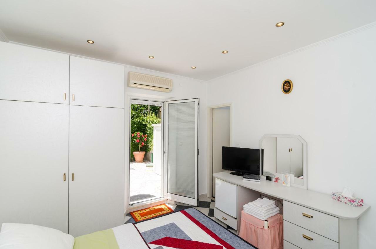 Wisteria Apartment Дубровник Экстерьер фото